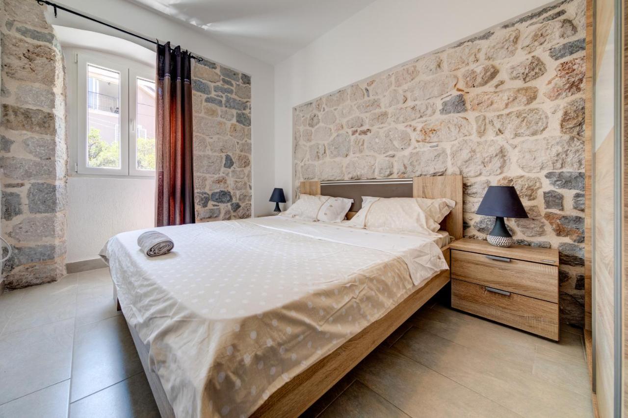 Happy Home Apartments Kotor Buitenkant foto