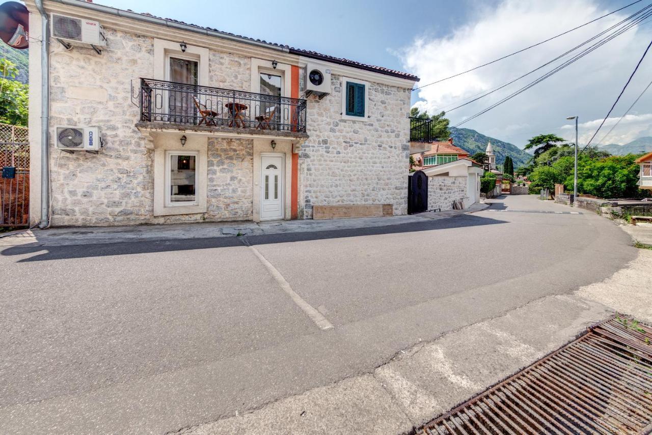 Happy Home Apartments Kotor Buitenkant foto